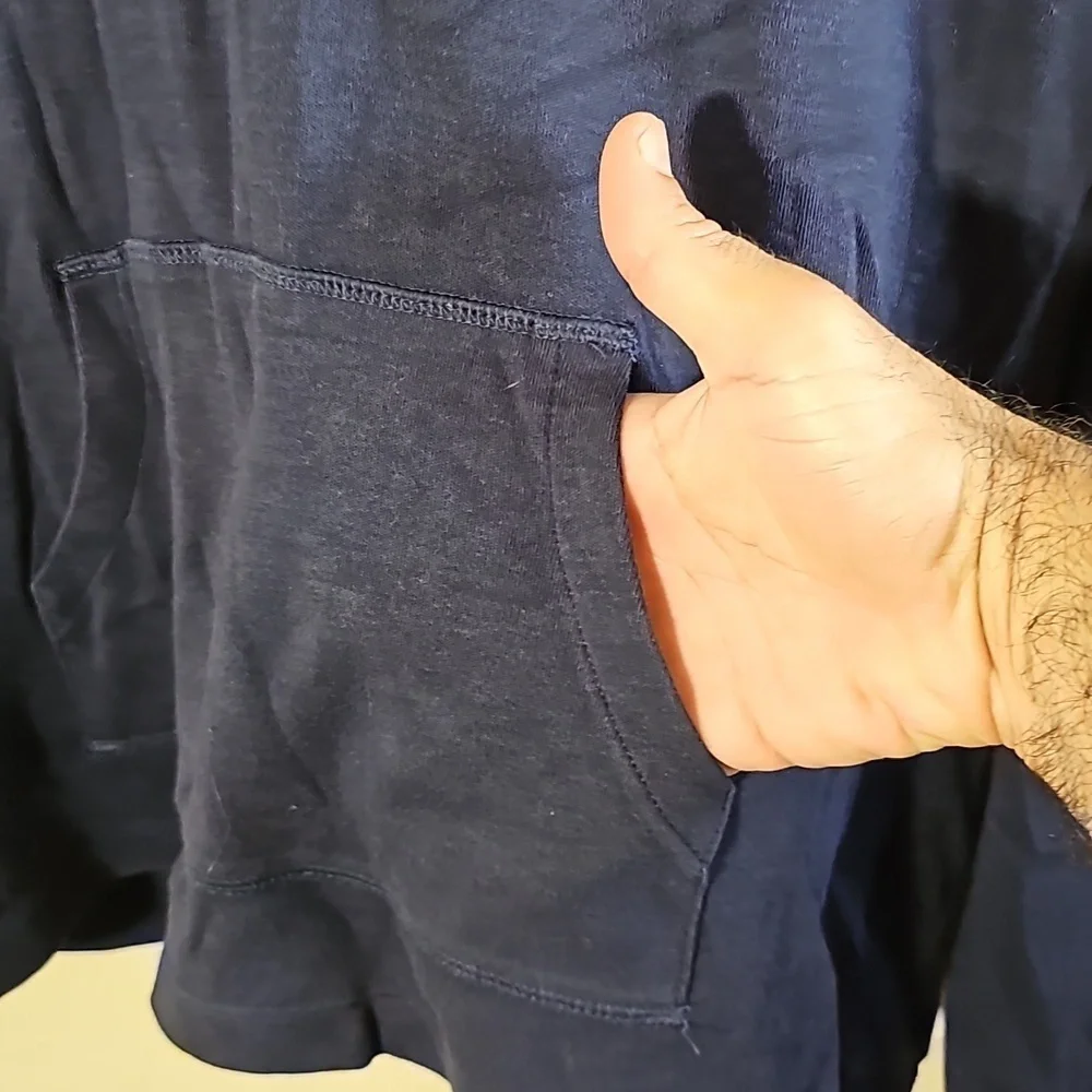 Lilly Pulitzer Hoodie. - Picture 5 of 7